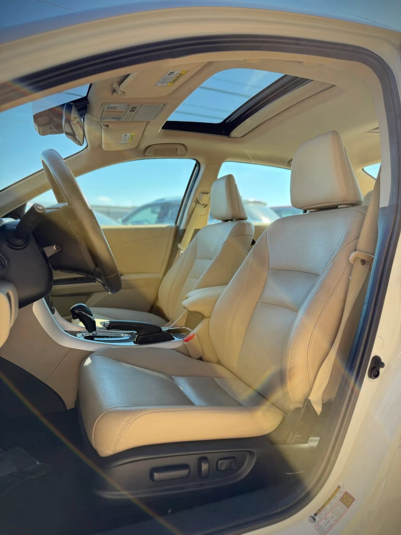 Used 2017 Honda Accord EX-L image 6