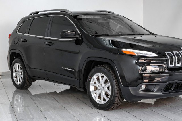 Used 2018 Jeep Cherokee Latitude FWD image 56