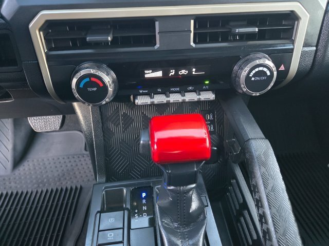 Used 2026 Toyota Tacoma SR AWD/4WD image 16