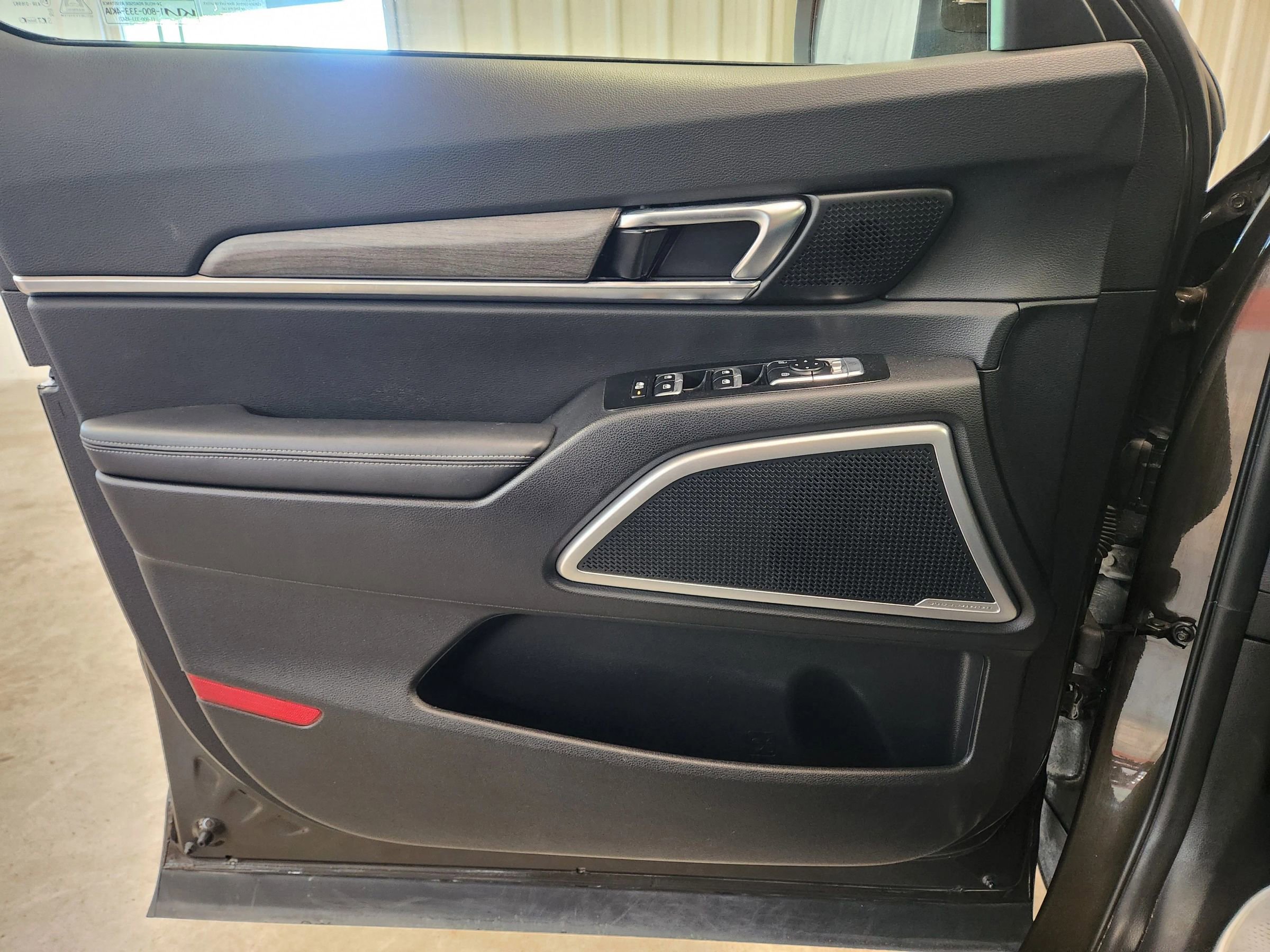 Used 2022 Kia Telluride EX w/ EX Premium Package image 40