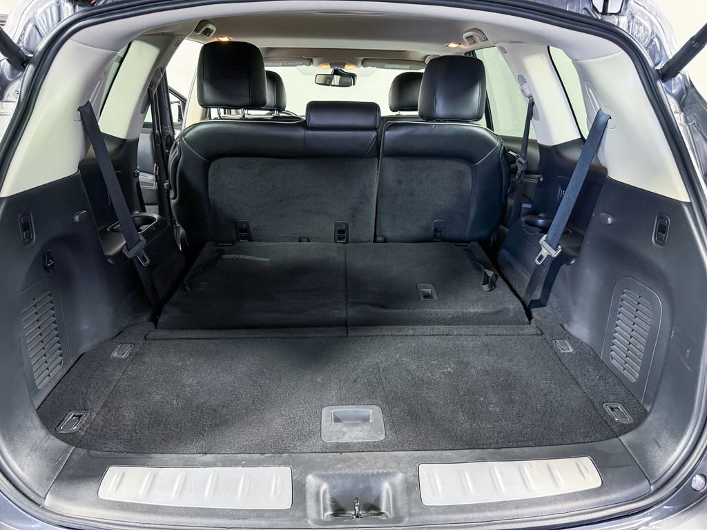 Used 2019 INFINITI QX60 Luxe w/ Essential Package image 40