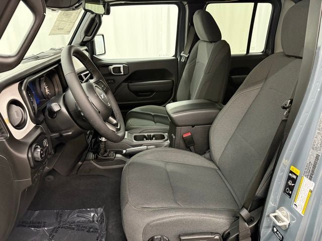 New 2026 Jeep Gladiator Sport AWD/4WD image 5