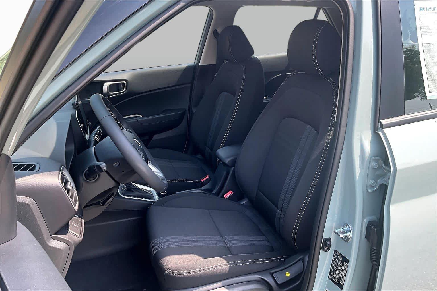 New 2026 Hyundai Venue SEL FWD image 15