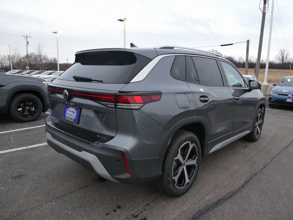 New 2026 Volkswagen Tiguan SE image 3