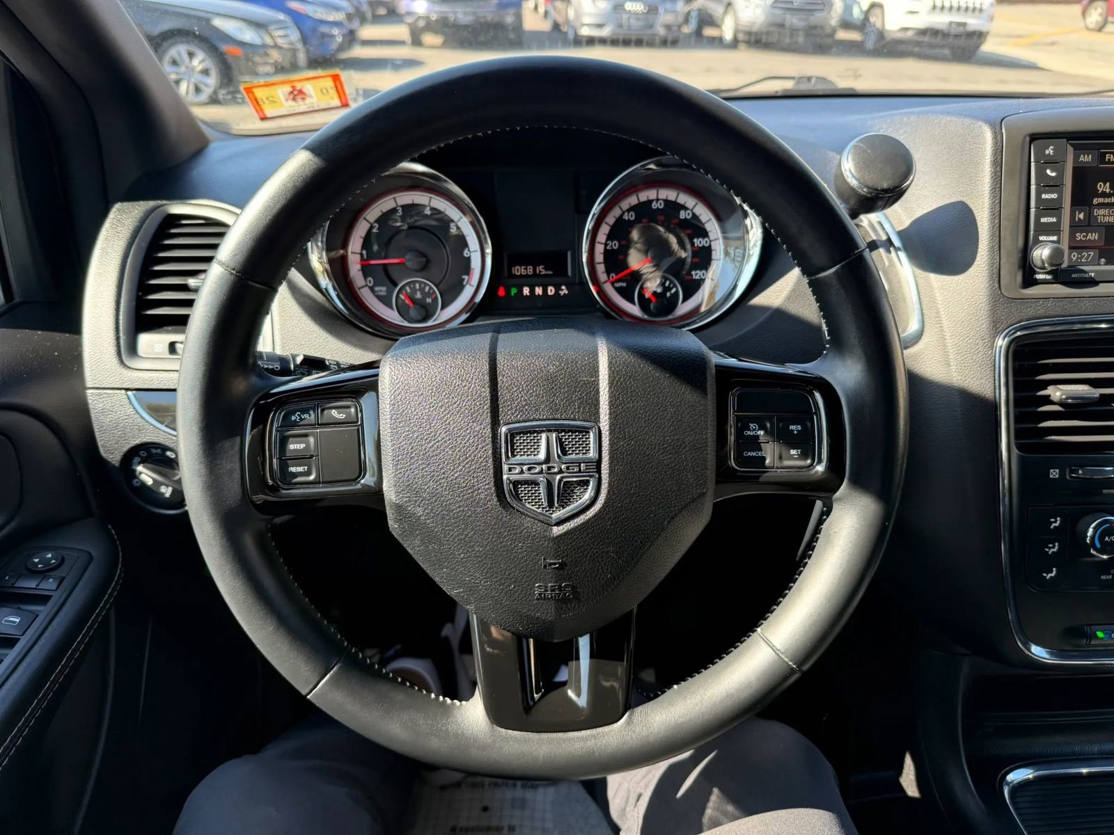 Used 2015 Dodge Grand Caravan SXT FWD image 28