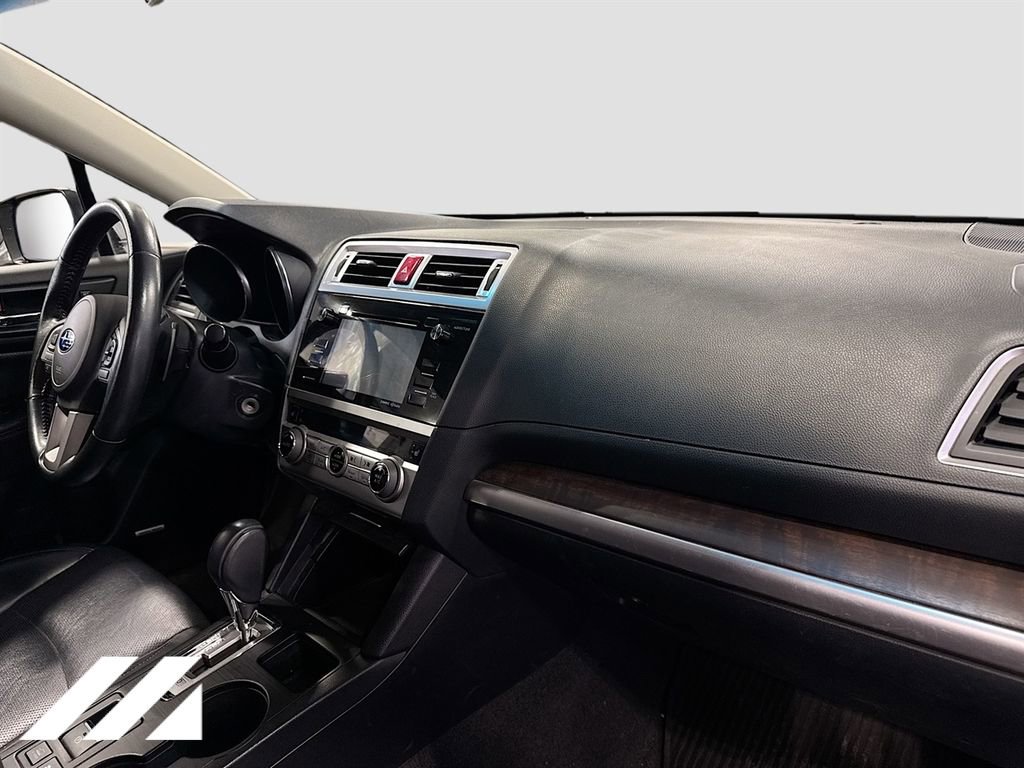 Used 2015 Subaru Outback 2.5i Limited AWD/4WD image 31