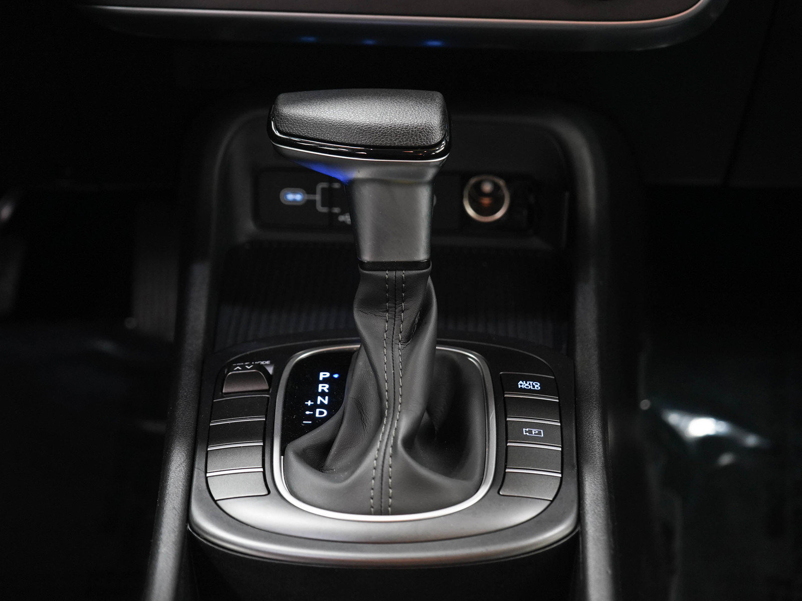Certified 2024 Hyundai Kona SE FWD image 18