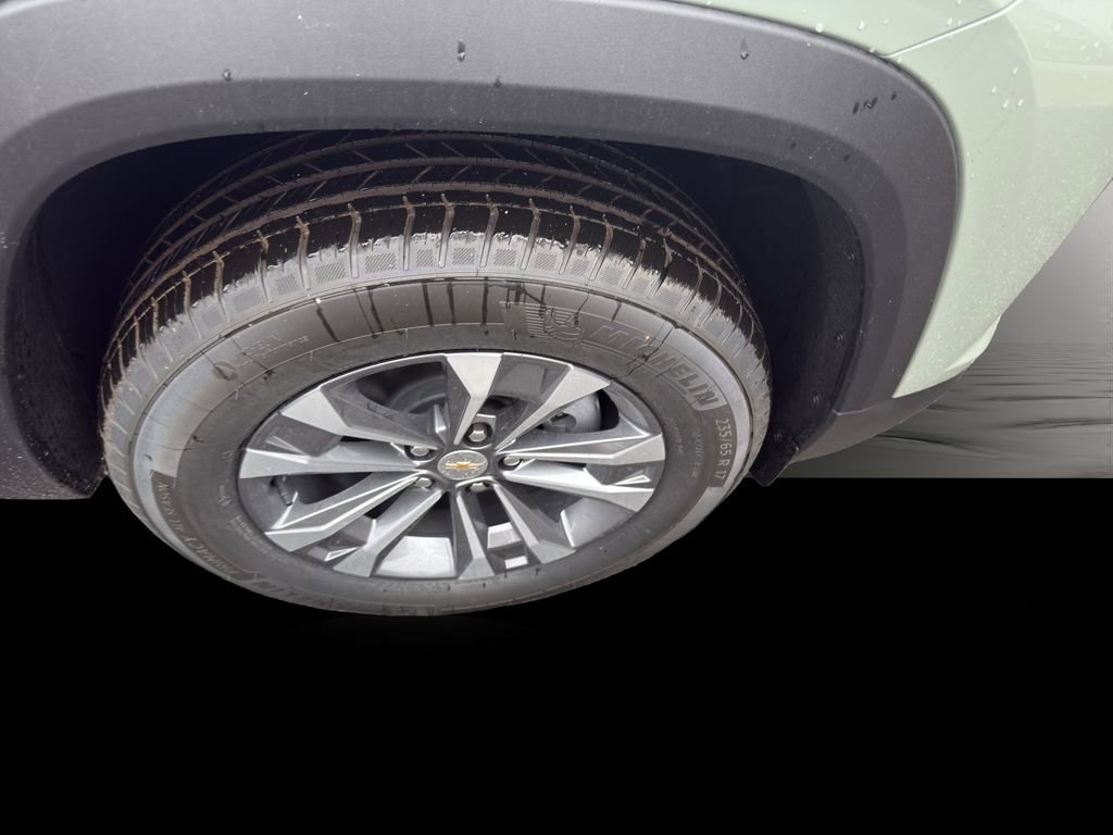 New 2026 Chevrolet Equinox LT image 30