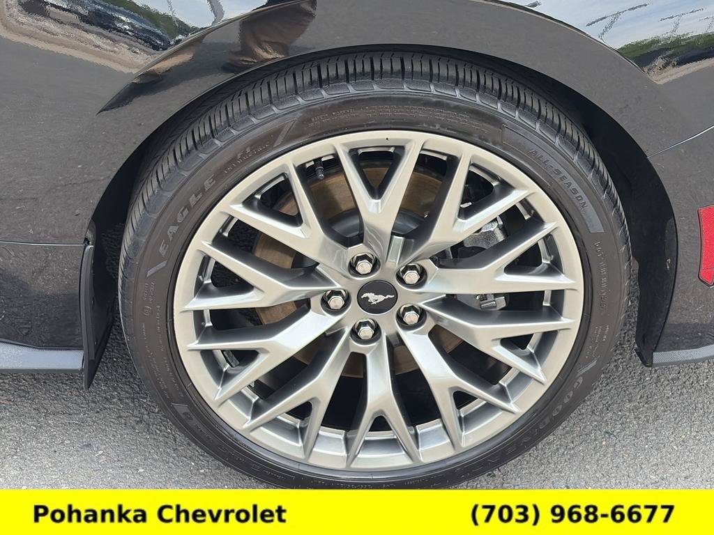Used 2025 Ford Mustang GT Premium RWD image 28