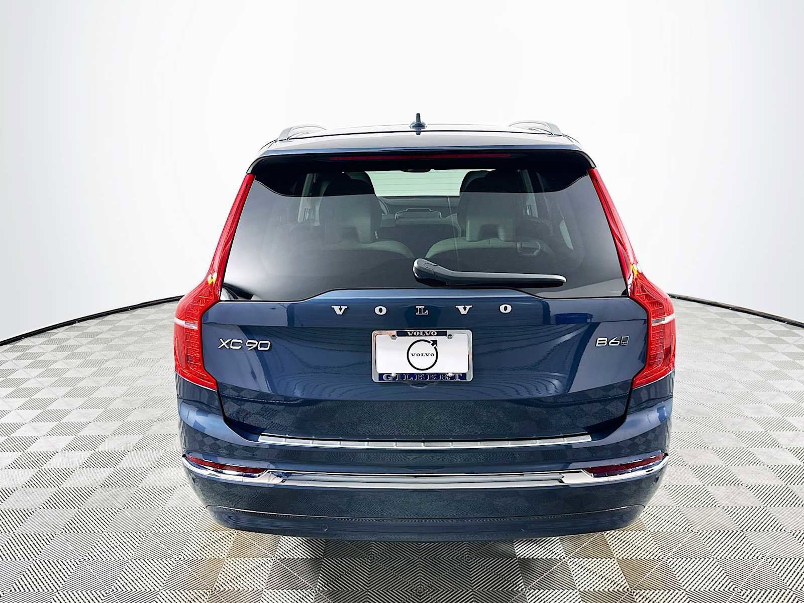 Used 2025 Volvo XC90 B6 Plus w/ Protection Package Premier image 6