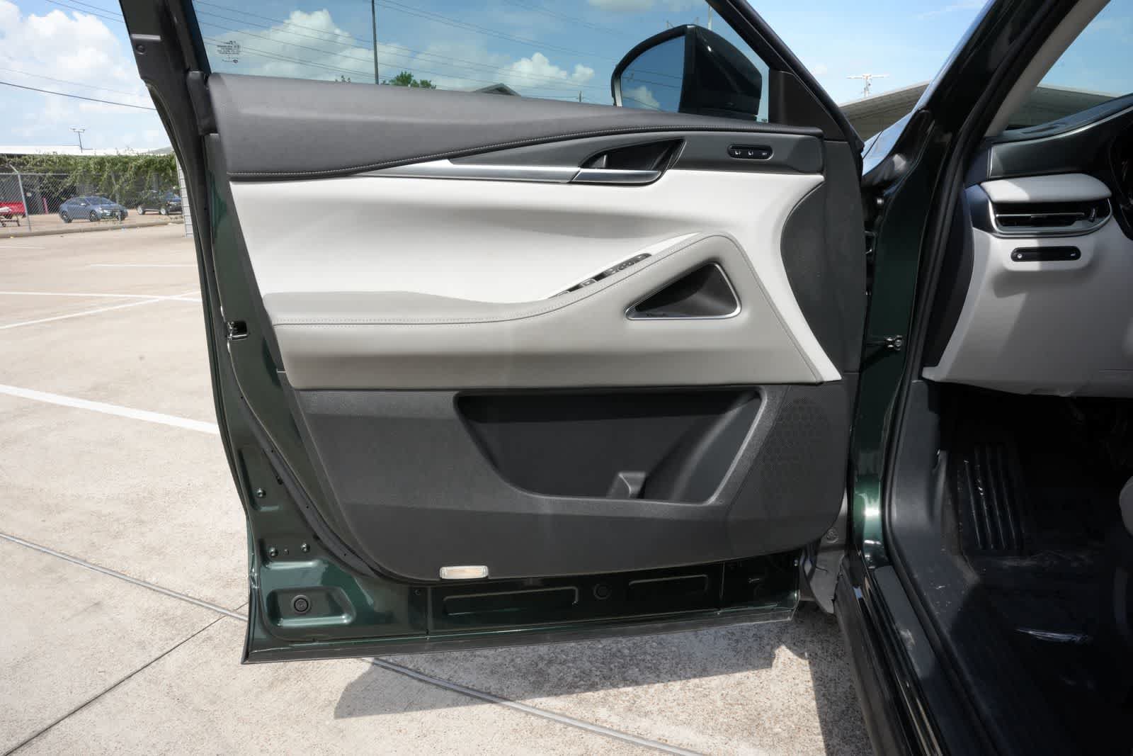 Certified 2026 INFINITI QX60 Luxe w/ Cargo Package FWD image 17