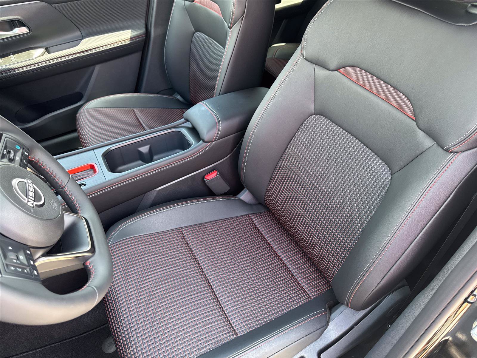 New 2026 Nissan Kicks SR FWD image 11
