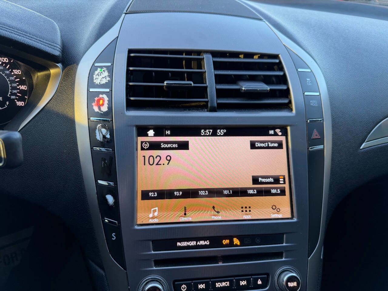 Used 2017 Lincoln MKZ Premiere image 47