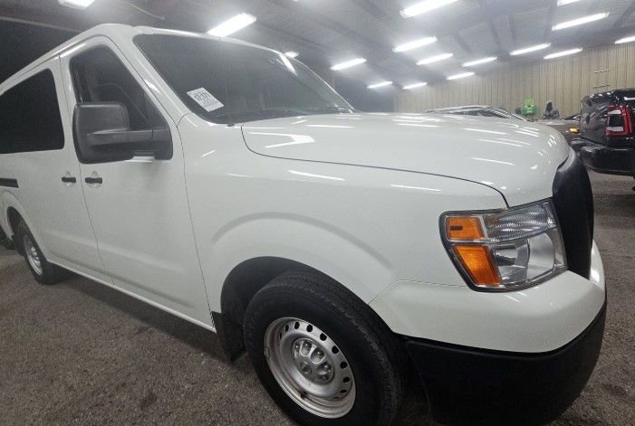 Used 2020 Nissan NV 3500 S image 4