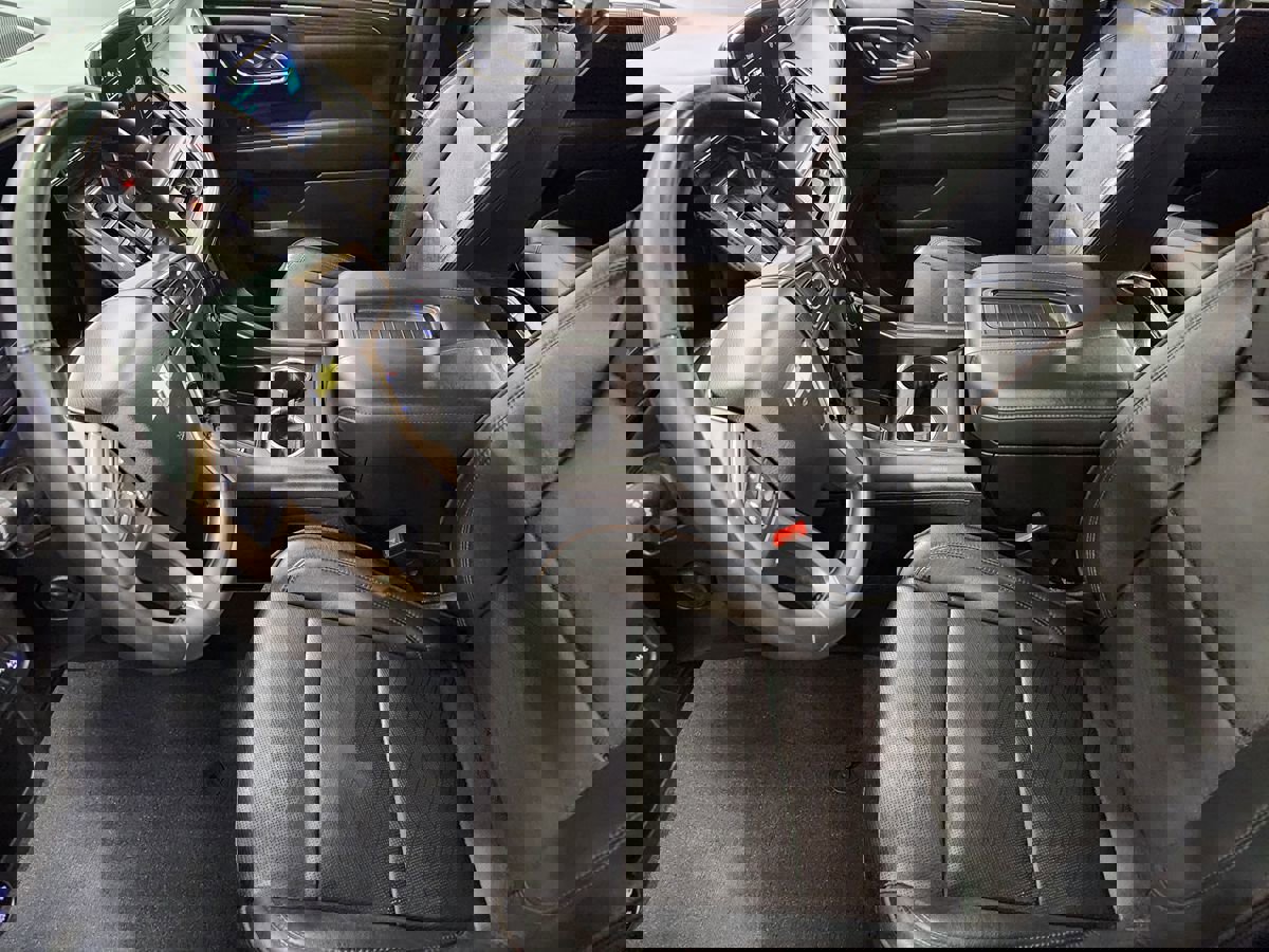 Used 2023 Chevrolet Suburban High Country image 29