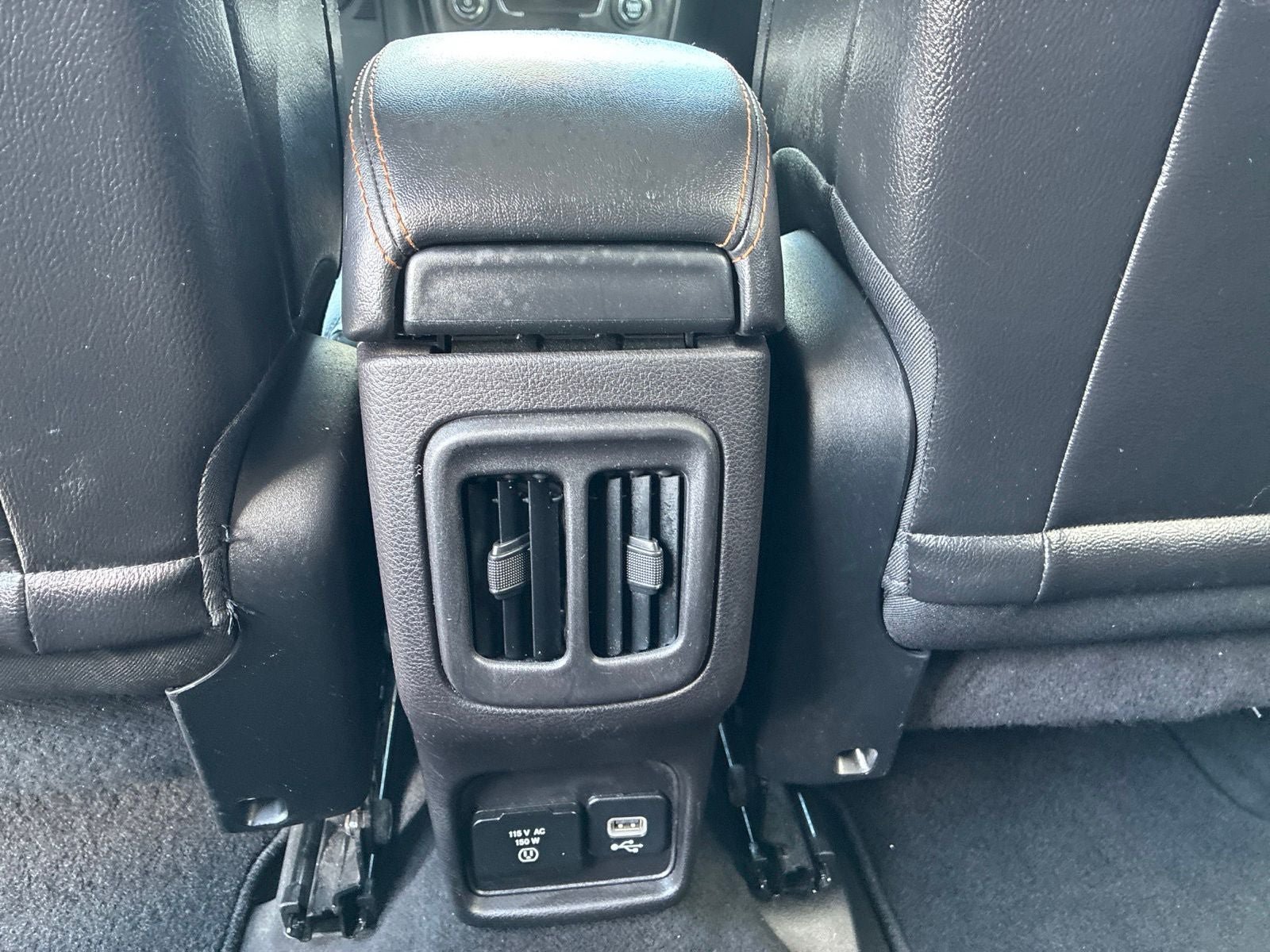 Used 2018 Jeep Compass Limited AWD/4WD image 15