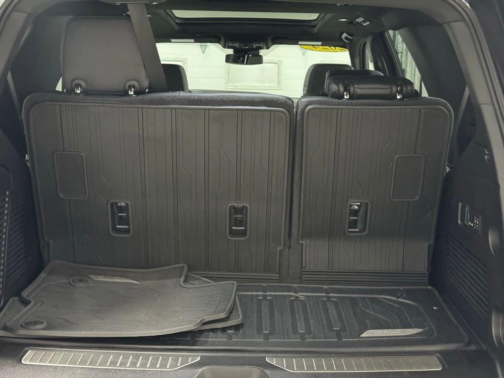 Certified 2024 GMC Yukon Denali image 33