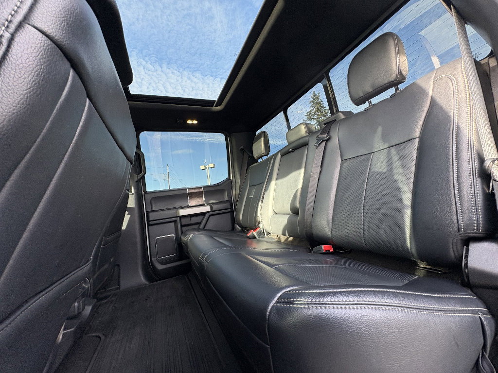 Certified 2022 Ford F350 Lariat w/ Camper Package image 37