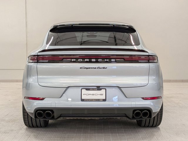 Used 2024 Porsche Cayenne Turbo image 10