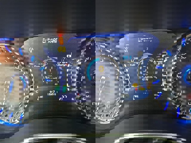 Used 2020 Chrysler Pacifica Touring-L Plus w/ S Appearance Package image 10