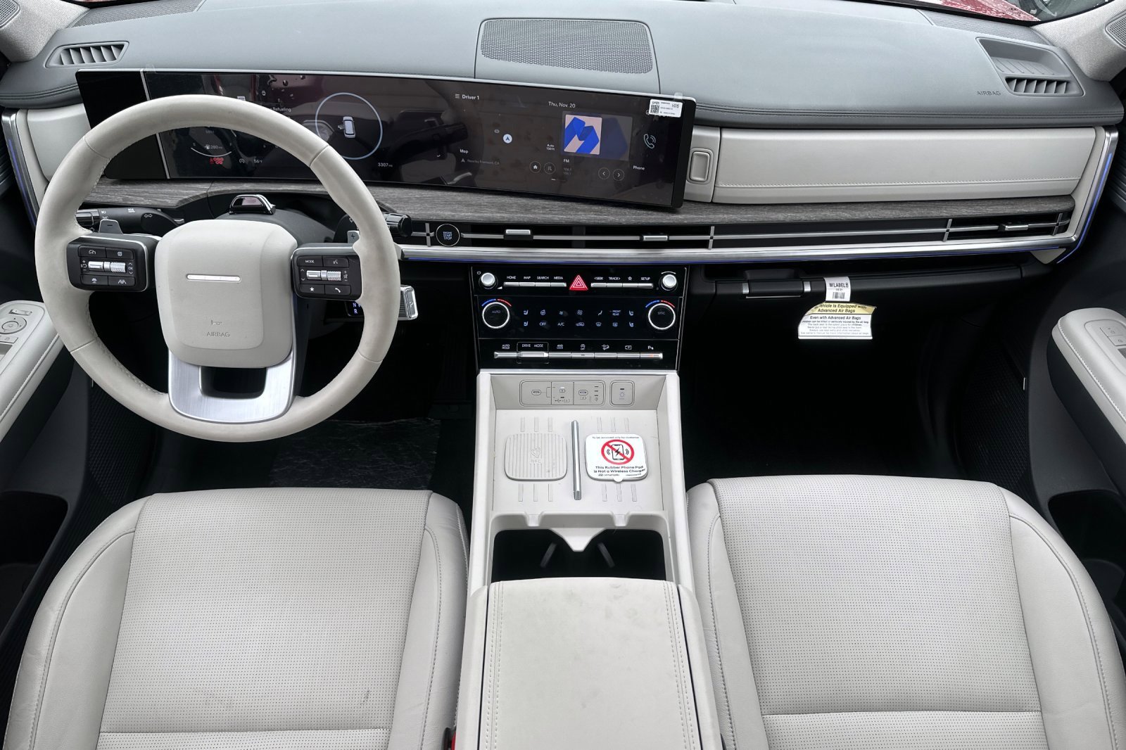 Used 2025 Hyundai Santa Fe Limited image 14