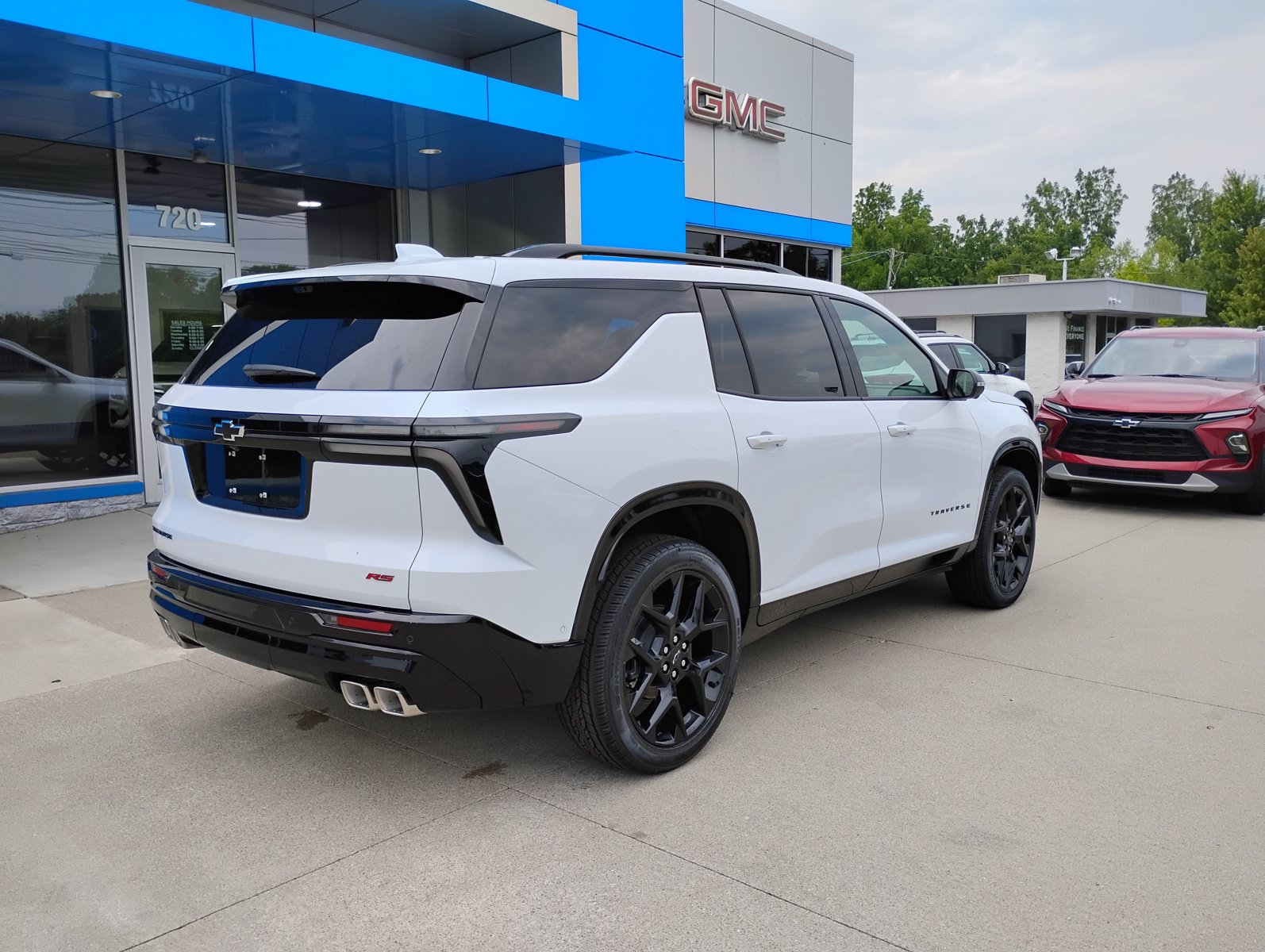 New 2026 Chevrolet Traverse RS FWD image 7