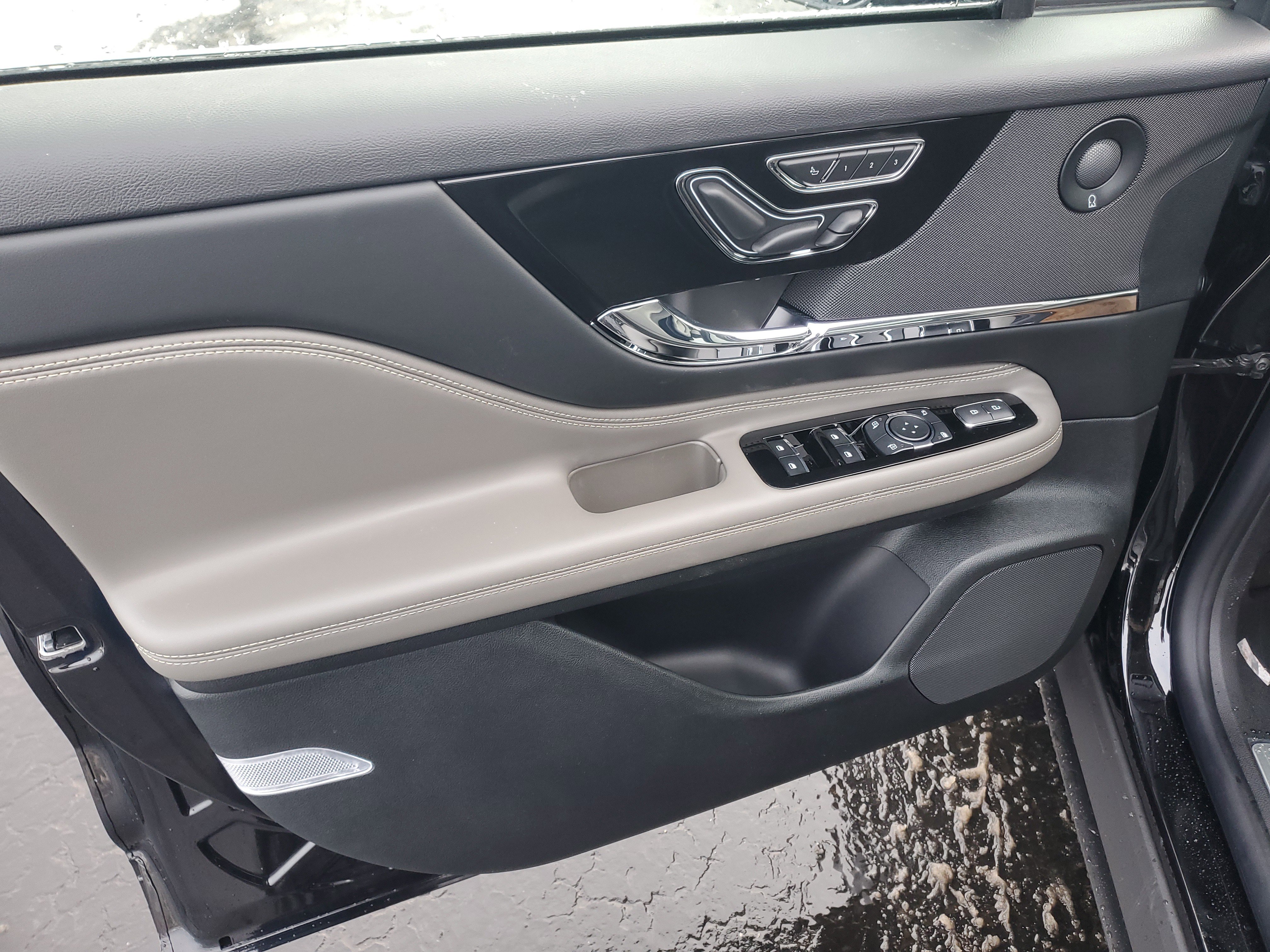 New 2026 Lincoln Corsair Grand Touring image 8