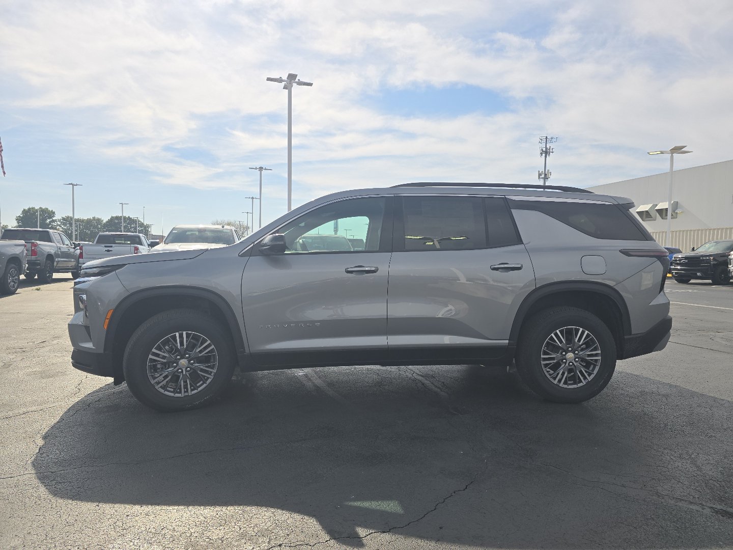 New 2026 Chevrolet Traverse LT w/ Driver Confidence Package AWD/4WD image 13