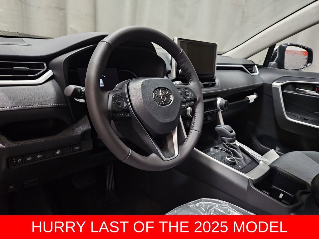 New 2025 Toyota RAV4 XLE image 15