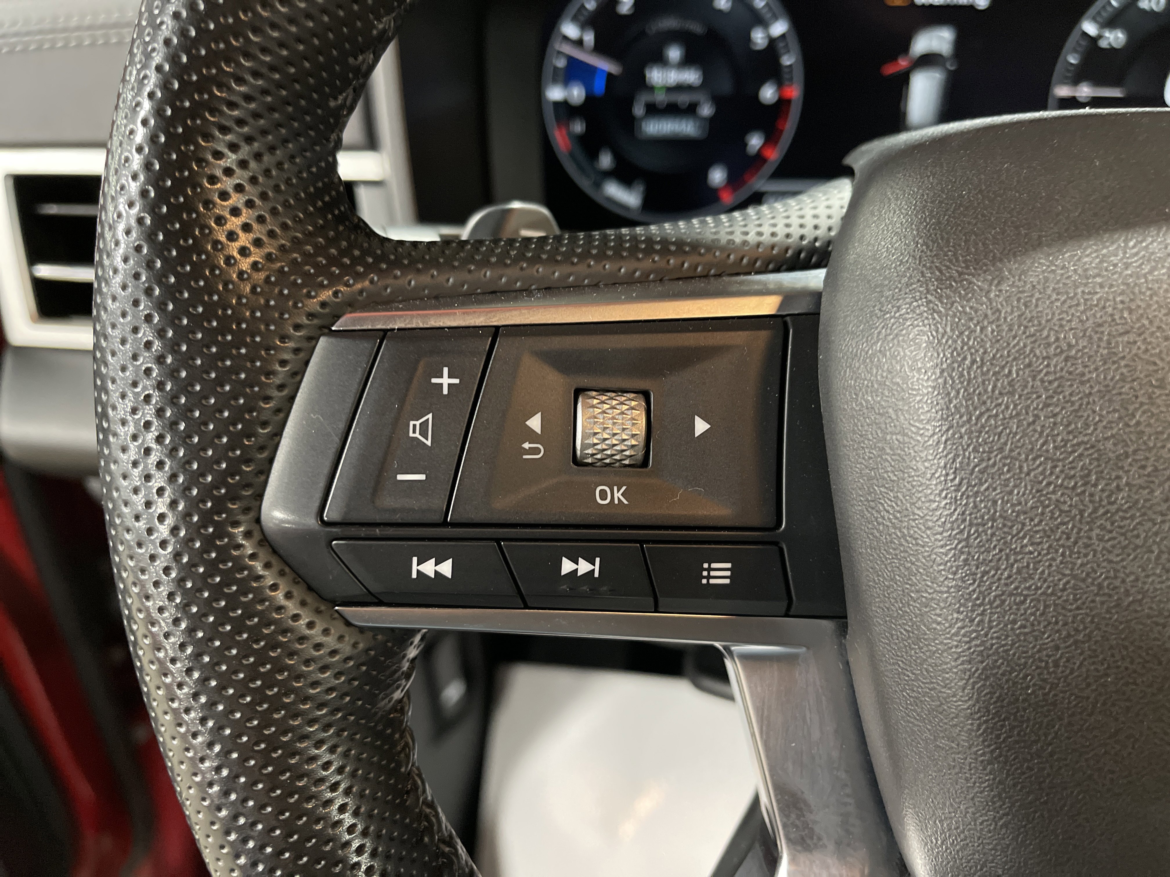 Used 2024 Mitsubishi Outlander SEL image 19