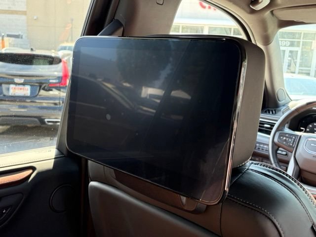 Used 2024 GMC Yukon XL Denali Ultimate AWD/4WD image 35