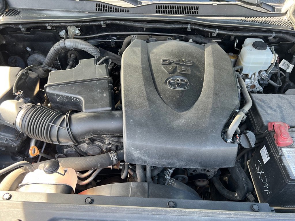 Used 2017 Toyota Tacoma TRD Off-Road image 69