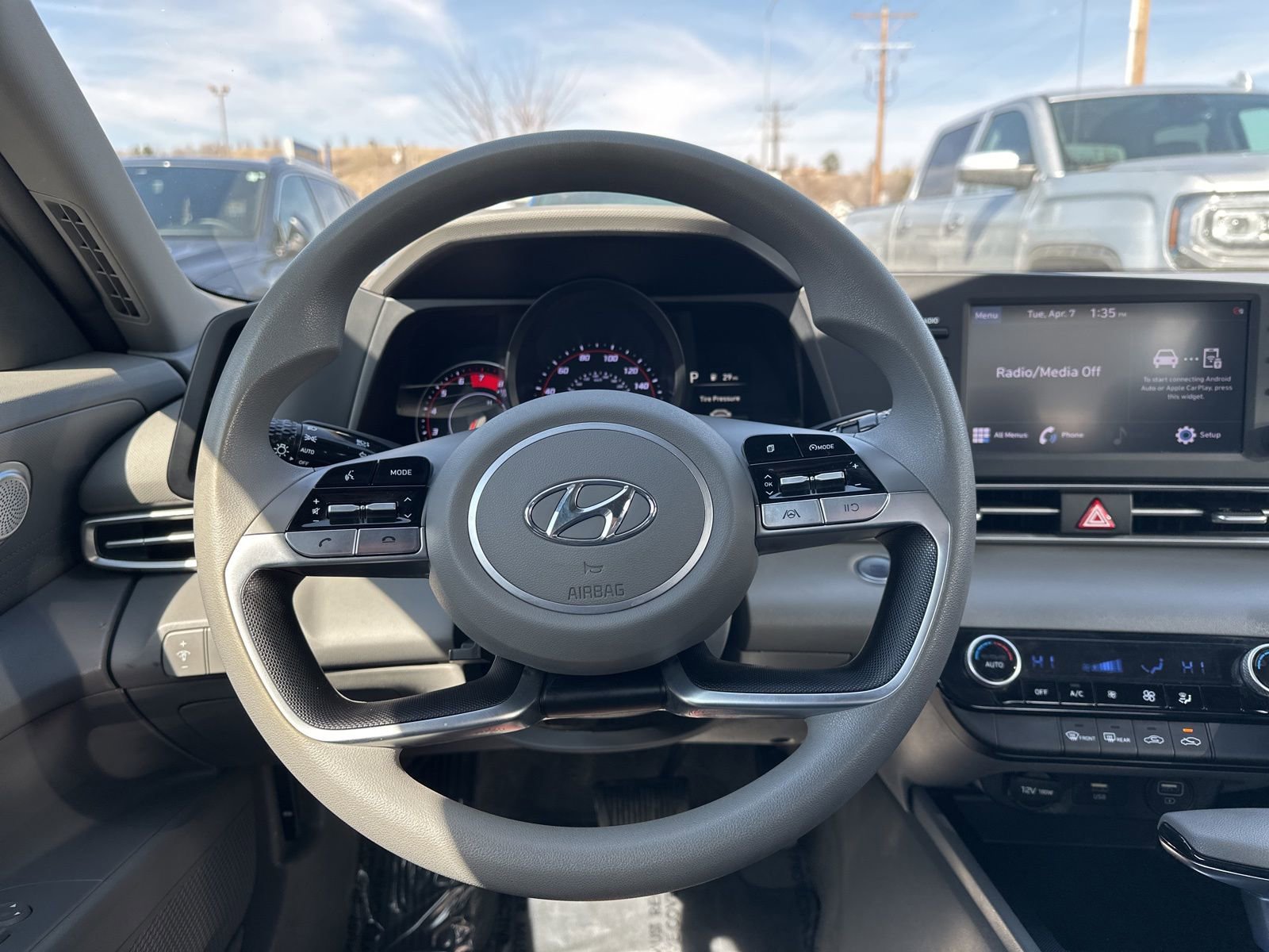Used 2022 Hyundai Elantra SEL w/ Cargo Package image 36