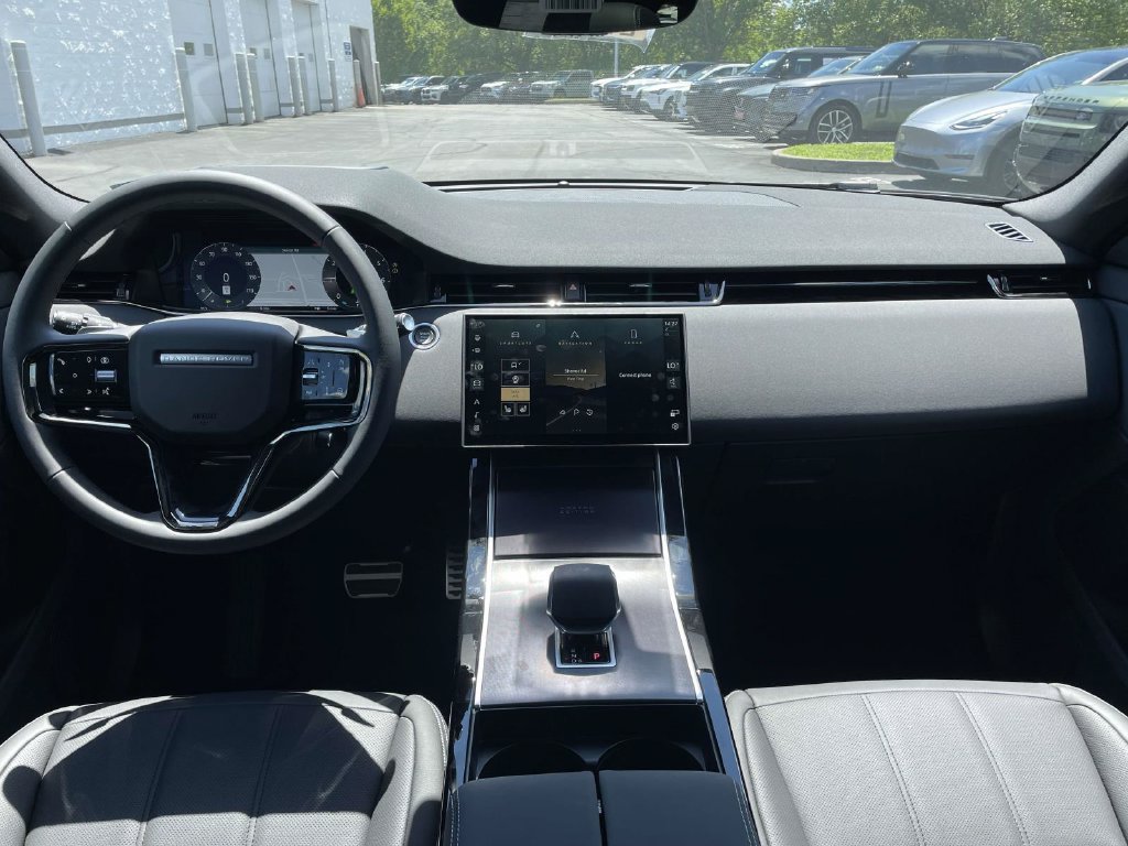 New 2026 Land Rover Range Rover Evoque Hoxton AWD/4WD image 22