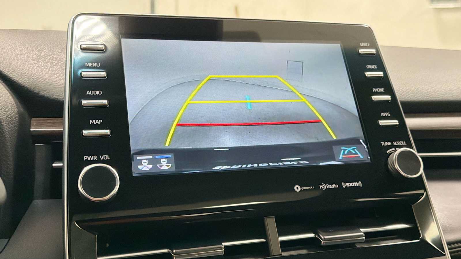 Certified 2022 Toyota Avalon XLE w/ Moonroof Package FWD image 19