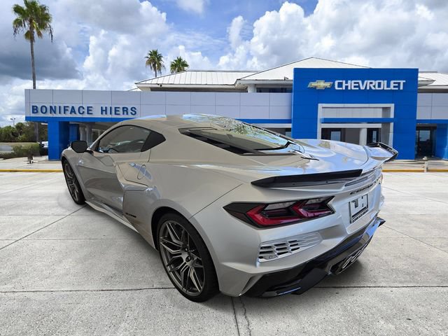 New 2027 Chevrolet Corvette Z06 w/ Stealth Interior Trim Package RWD image 3