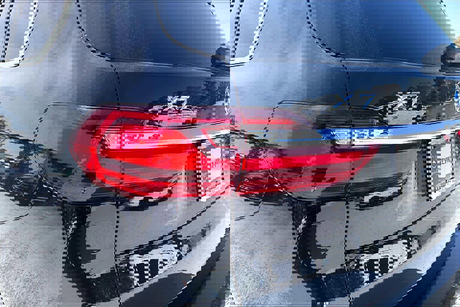 Used 2022 BMW X7 xDrive40i w/ Premium Package AWD/4WD image 29