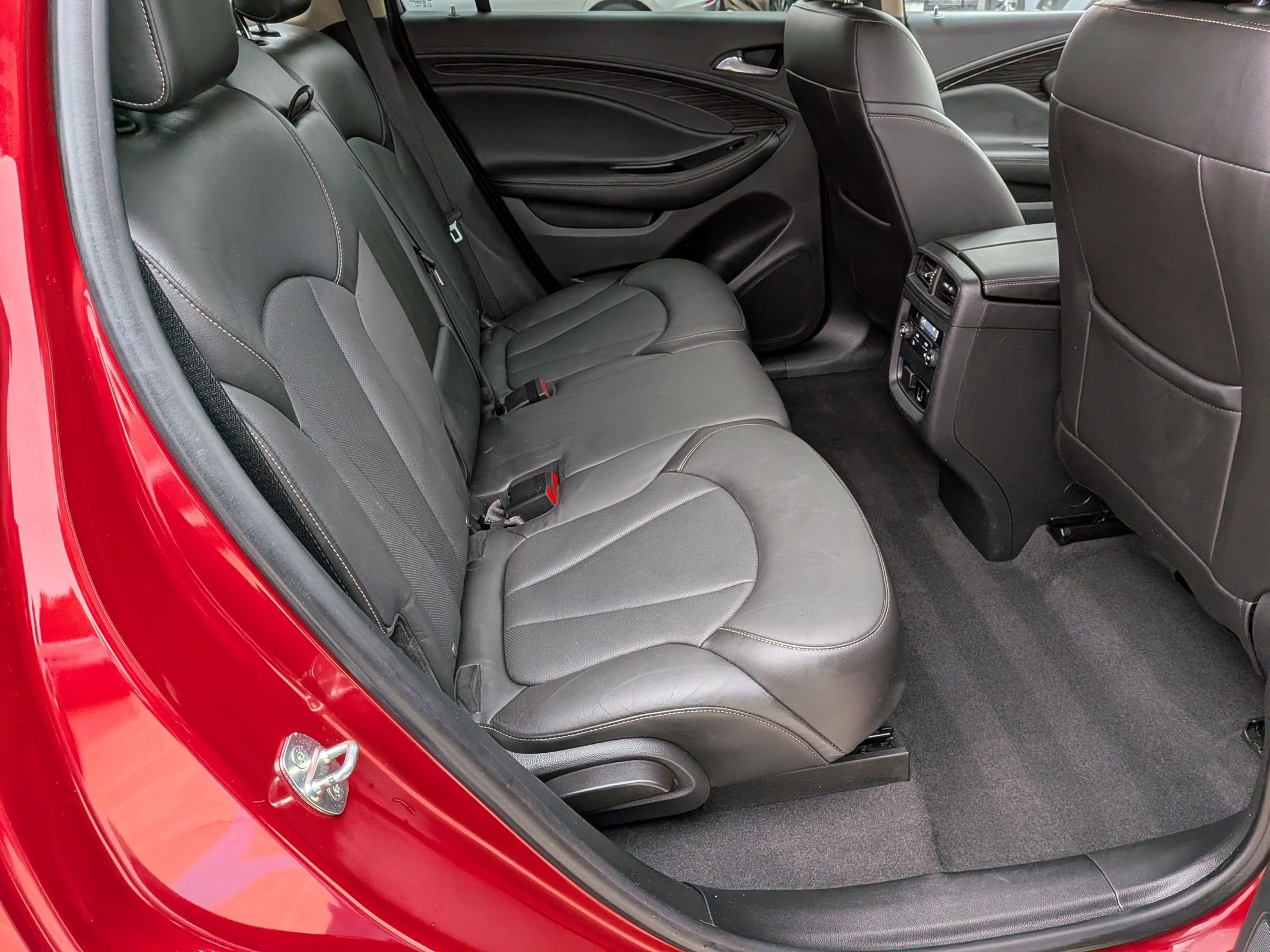 Used 2017 Buick Envision Premium image 30