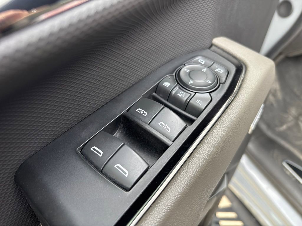 Used 2024 Chevrolet Silverado 2500 ZR2 w/ Technology Package image 13