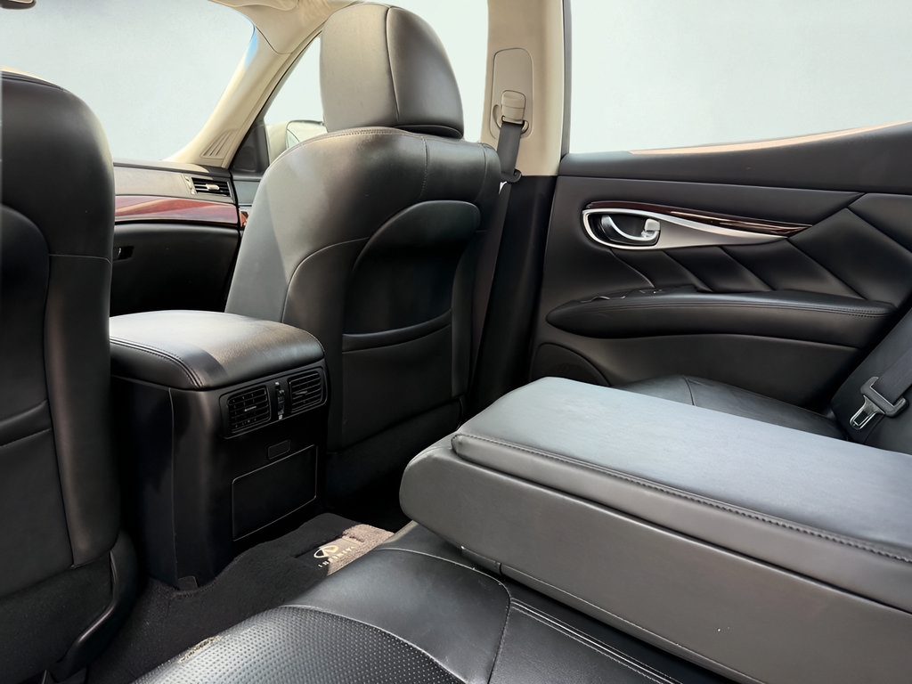 Used 2012 INFINITI M35 w/ Premium Pkg RWD image 19