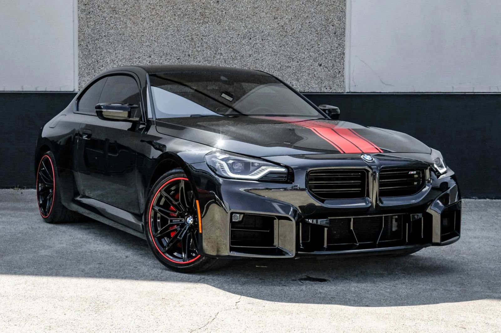 Used 2024 BMW M2 w/ Lighting Package image 8