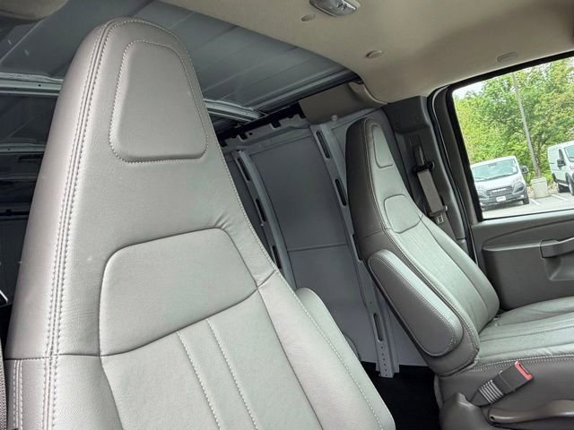 New 2026 GMC Savana 2500 w/ Driver Convenience Package RWD image 26