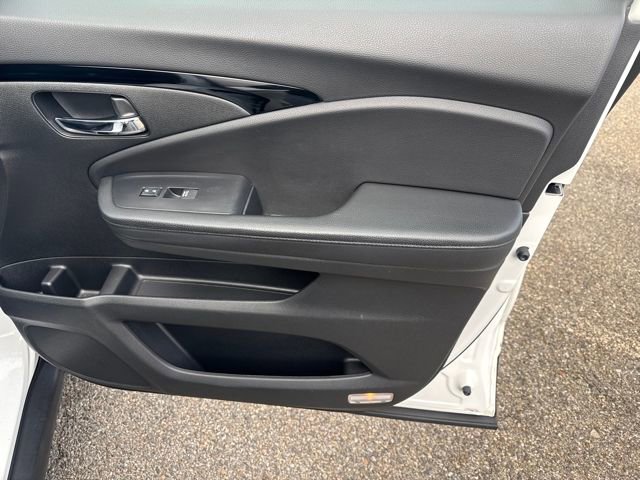 Certified 2019 Honda Passport Touring image 21