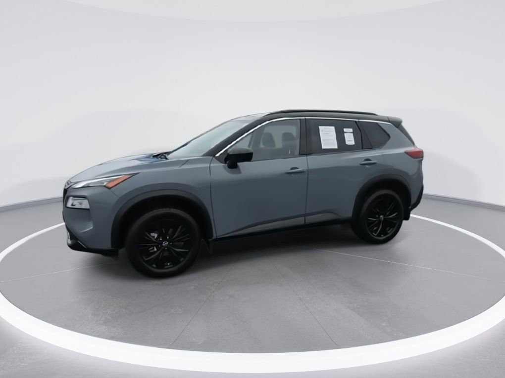 Used 2023 Nissan Rogue SV w/ SV Premium B Package image 4