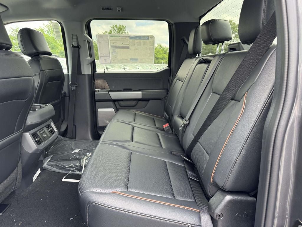 New 2026 Ford F250 Lariat w/ Chrome Package AWD/4WD image 9