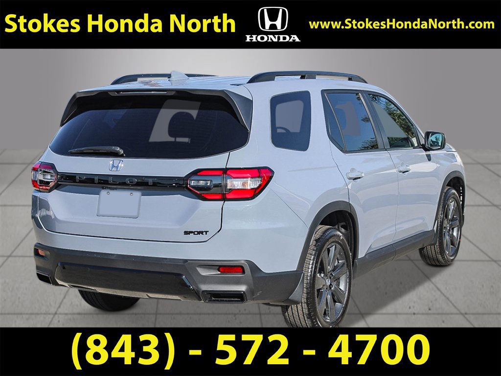New 2026 Honda Pilot Sport image 5