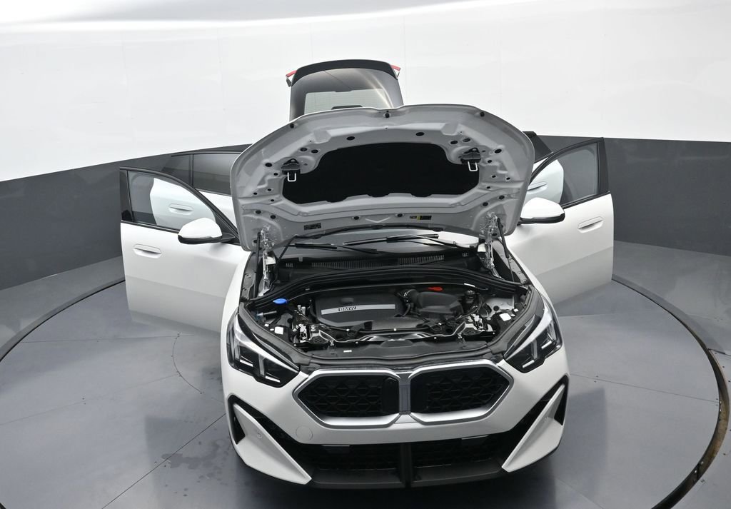 New 2026 BMW X2 xDrive28i w/ Technology Package AWD/4WD image 39