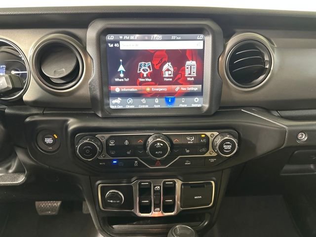 Used 2023 Jeep Wrangler Unlimited w/ Cold Weather Group image 20