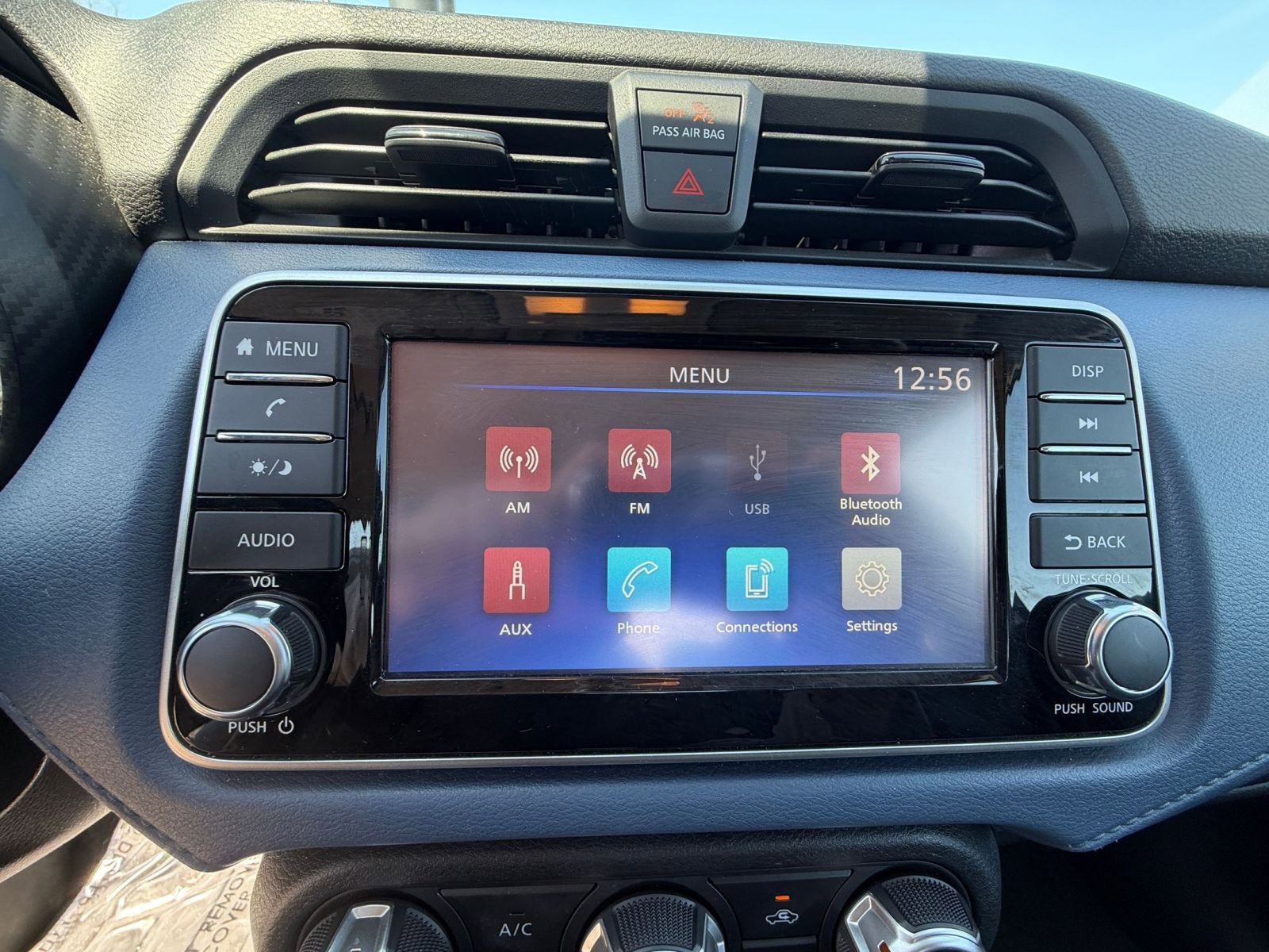 Used 2025 Nissan Versa SV image 21