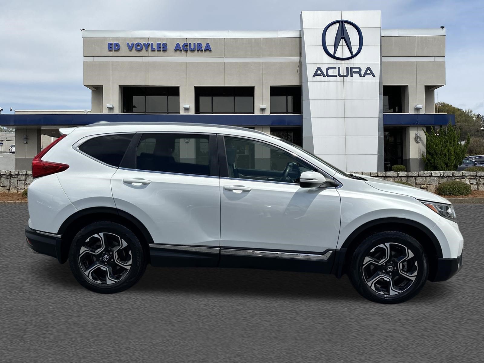 Used 2019 Honda CR-V Touring image 4